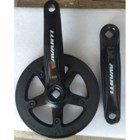 Шатун детский, стальной в пластике,, под спортивную цепь, длина 152 мм, звезда 36Т с защитой