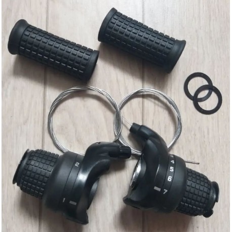 Манетки Revo копии Shimano rs35 3*7 передач с тросиками и грипсами