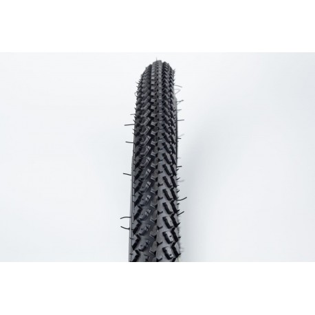 Шина 28"х1,75 (47-622) шипованная SX8605 DURRO