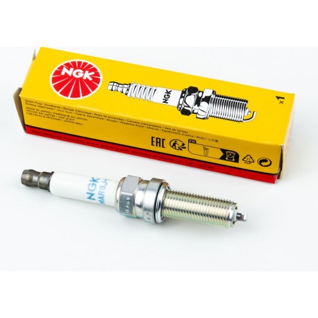 Свічка 4Т LMAR8J-9E M10-L26.5 (з резистором) TEKKEN 250/Loncin KE 250/RS4 NGK