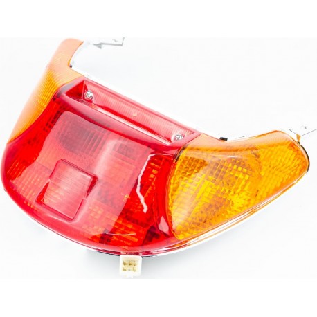 УЦІНКА Suzuki LET'S ліхтар в зборі (фішка тато) (відламано одне кріплення, див. фото) Китай