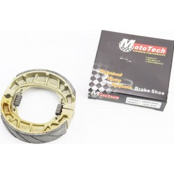 Тормозные колодки барабан Honda LEAD 90, D-105мм Mototech