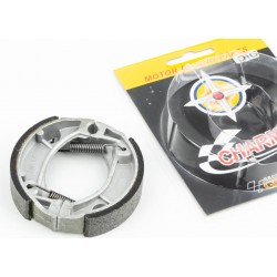 Тормозные колодки барабан Honda DIO 50 (пружины под углом), D-90мм CHARMO