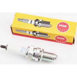 Свеча 4Т DR8EA M12-L19 CG/CB/CH250/YP250 NGK