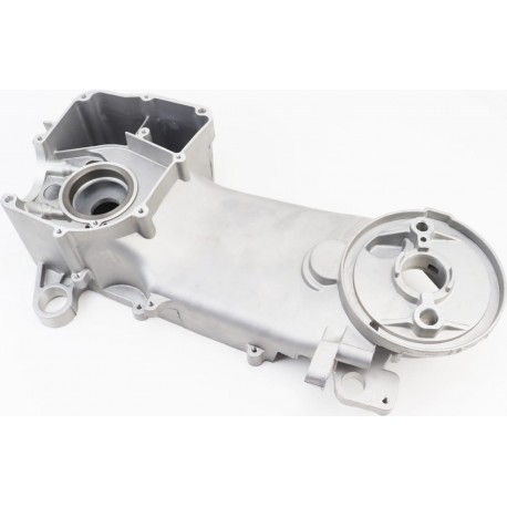 Картер левый (короткий вариатор) Китай