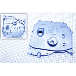 Крышка блока двигателя правая (со стороны заводного рычага), 8отв., алюминий R190N/195NM Китай