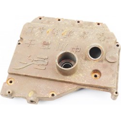 Крышка блока двигателя правая (со стороны заводного рычага), 9отв., чугун R190N/195NM Тип 1, (возможен налет) Китай