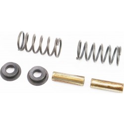 Клапанный механизм к-кт R175A/R180NM (пружина-2шт+тарелка клапана-2шт+направляющая, d-7мм -2шт) Китай